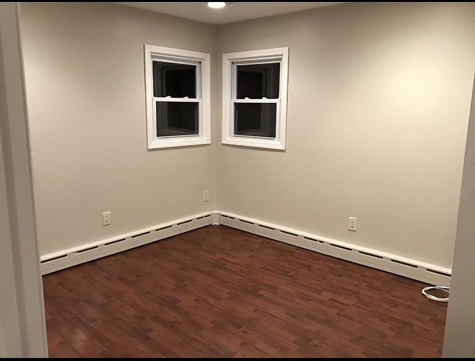 1st image of 412 Saint Pauls Ave Floor 2