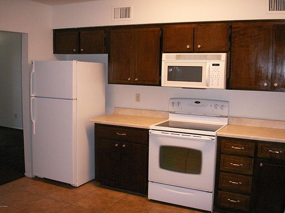 3rd image of 9524 W Purdue Ave