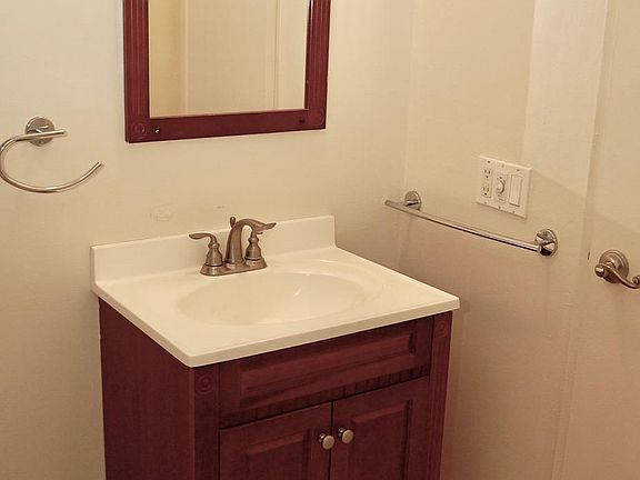5th image of 3702 Jasmine Ave APT 4