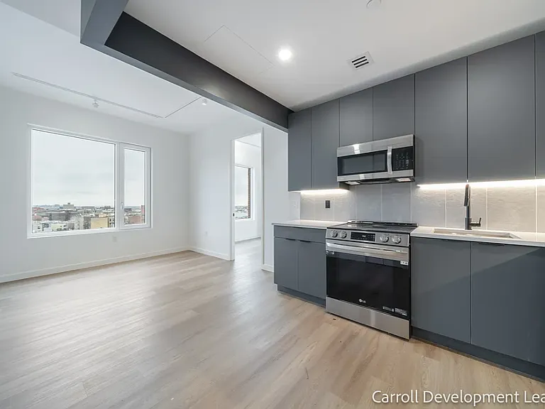 931 Carroll St #1305 — Photo 2