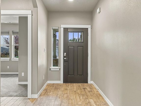 3rd image of 2816 Chelan Loop