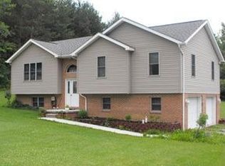 148 Bell Tip Rd, Tyrone, PA 16686