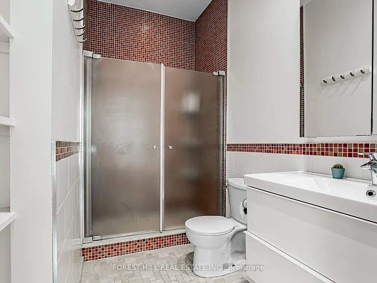 86 Gerrard St E #1E — Photo 29