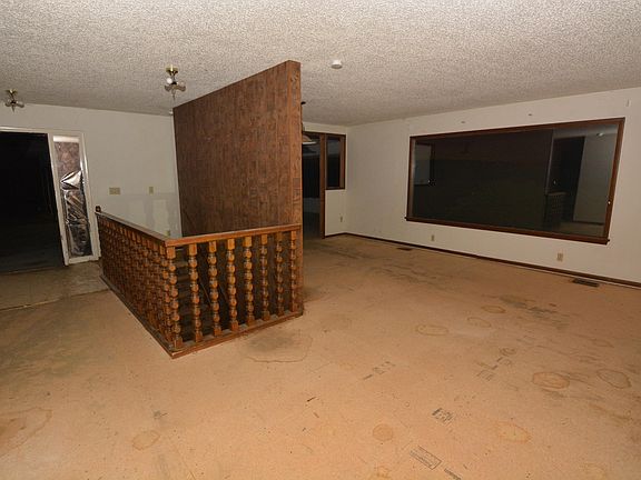 3rd image of 15502 Road 7 NW