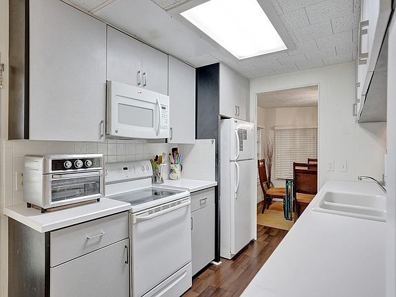 2nd image of 2212 SW 83rd Avenue