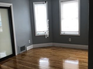 9 Maine Ave, Somerville, MA 02145