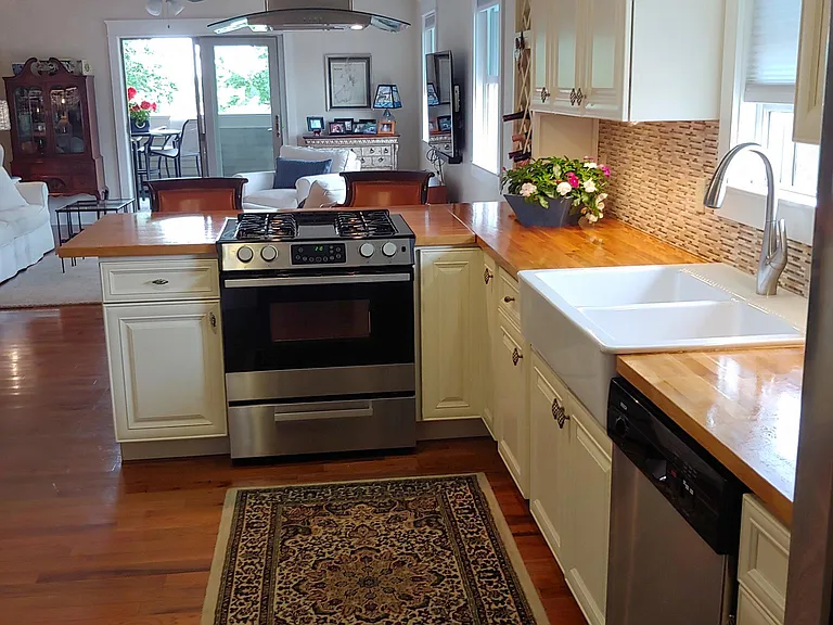 34 Mount Vernon St #5 — Photo 3
