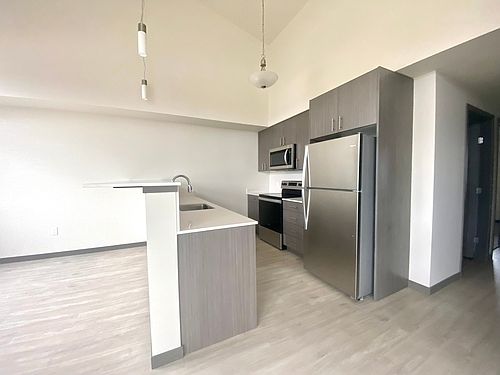 5th image of 1060 Columbia Ave #211
