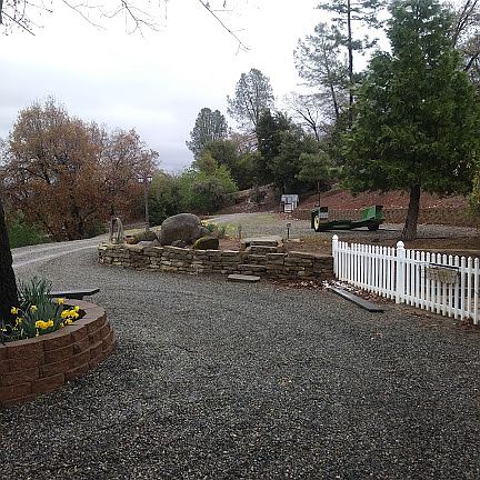 2nd image of 50566 Los Arboles Ln