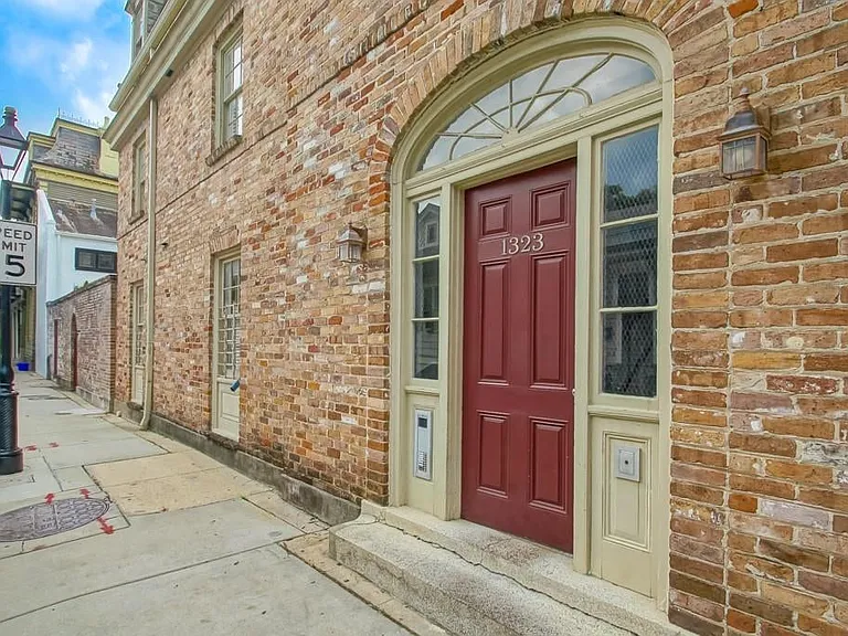 1323 Dauphine St #3 — Photo 1