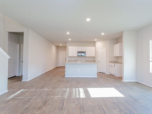4th image of 5808 Berriweather Dr