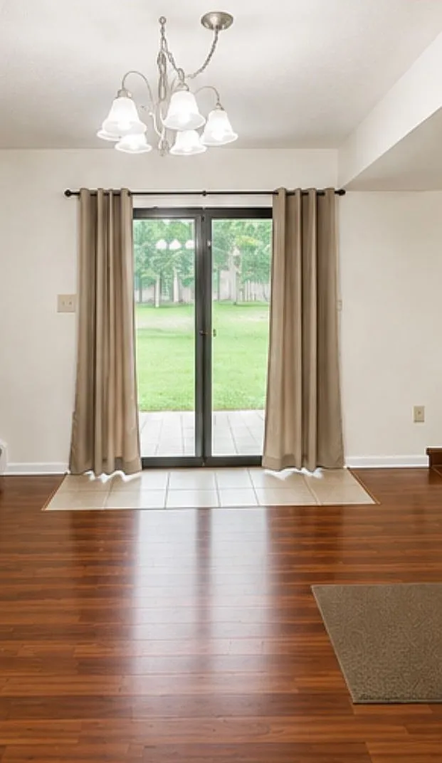 North Royalton Townhome Condo — Photo 3