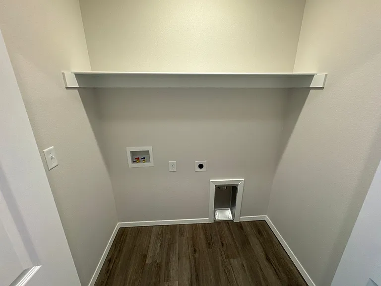 1761 Breckenridge St — Photo 7