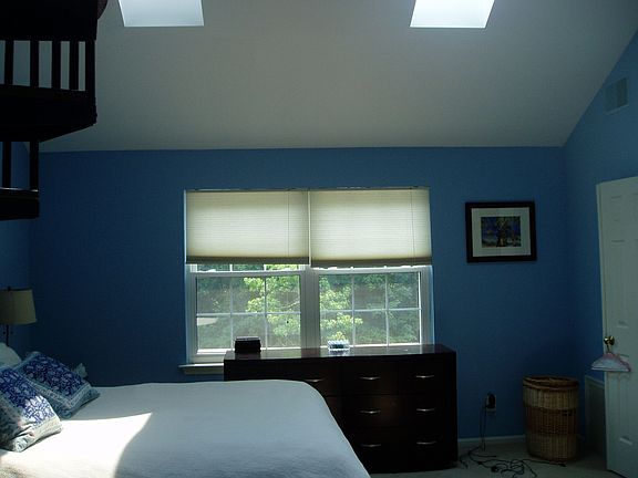 5th image of 138 Lamplighter Ct