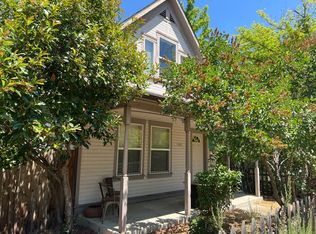 1033 E Main St, Ashland, OR 97520