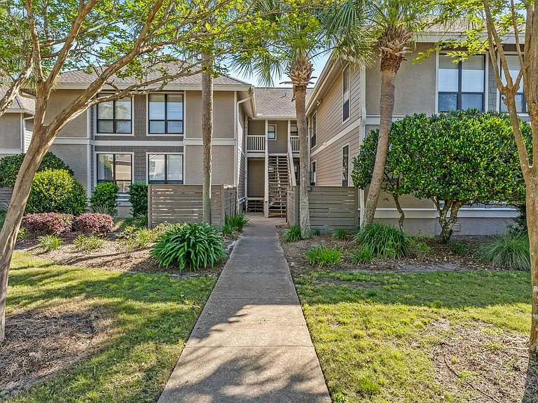 Harbor Point Condominiums