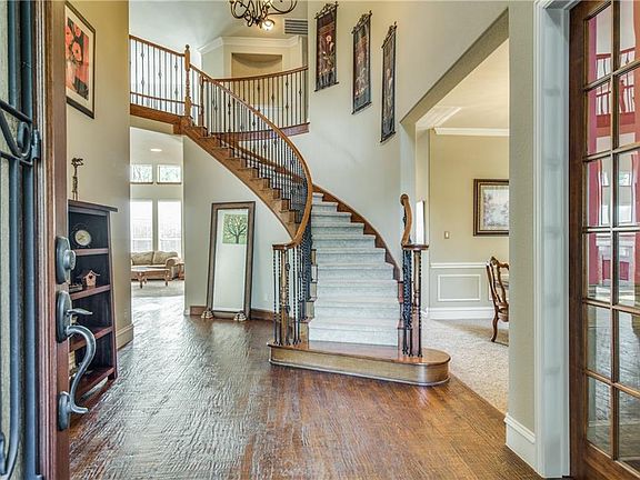 5th image of 1301 Woodborough Ln