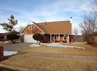 1100 Hunters Glen Cir, Edmond, OK 73012