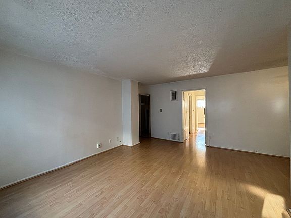 2nd image of 231 W Tujunga Ave APT C