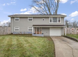 919 W 69th Pl, Merrillville, IN 46410