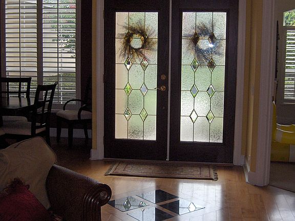 Entryway with inlaid Granite