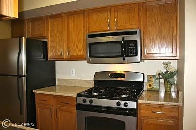4th image of 200 Clifford Ln Unit 3B