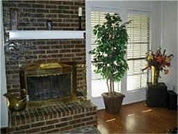 5th image of 6209 Coral Ln