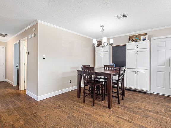 5th image of 4421 Kirkwood Dr