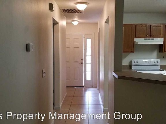 3rd image of 1816 SW Grandview St #102