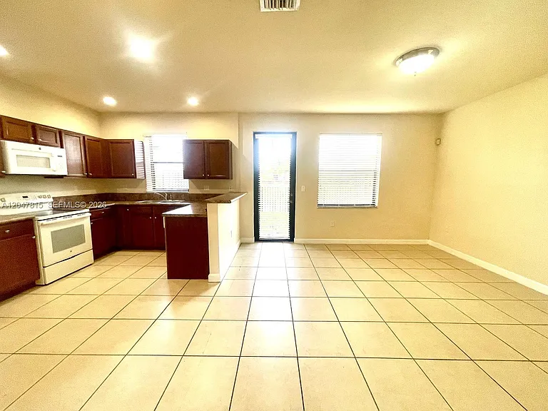 23364 SW 113th Psge #23364 — Photo 12