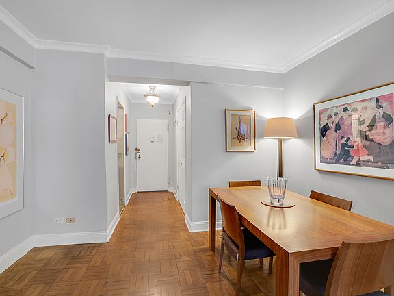 4th image of 100 W 57th St APT 15N