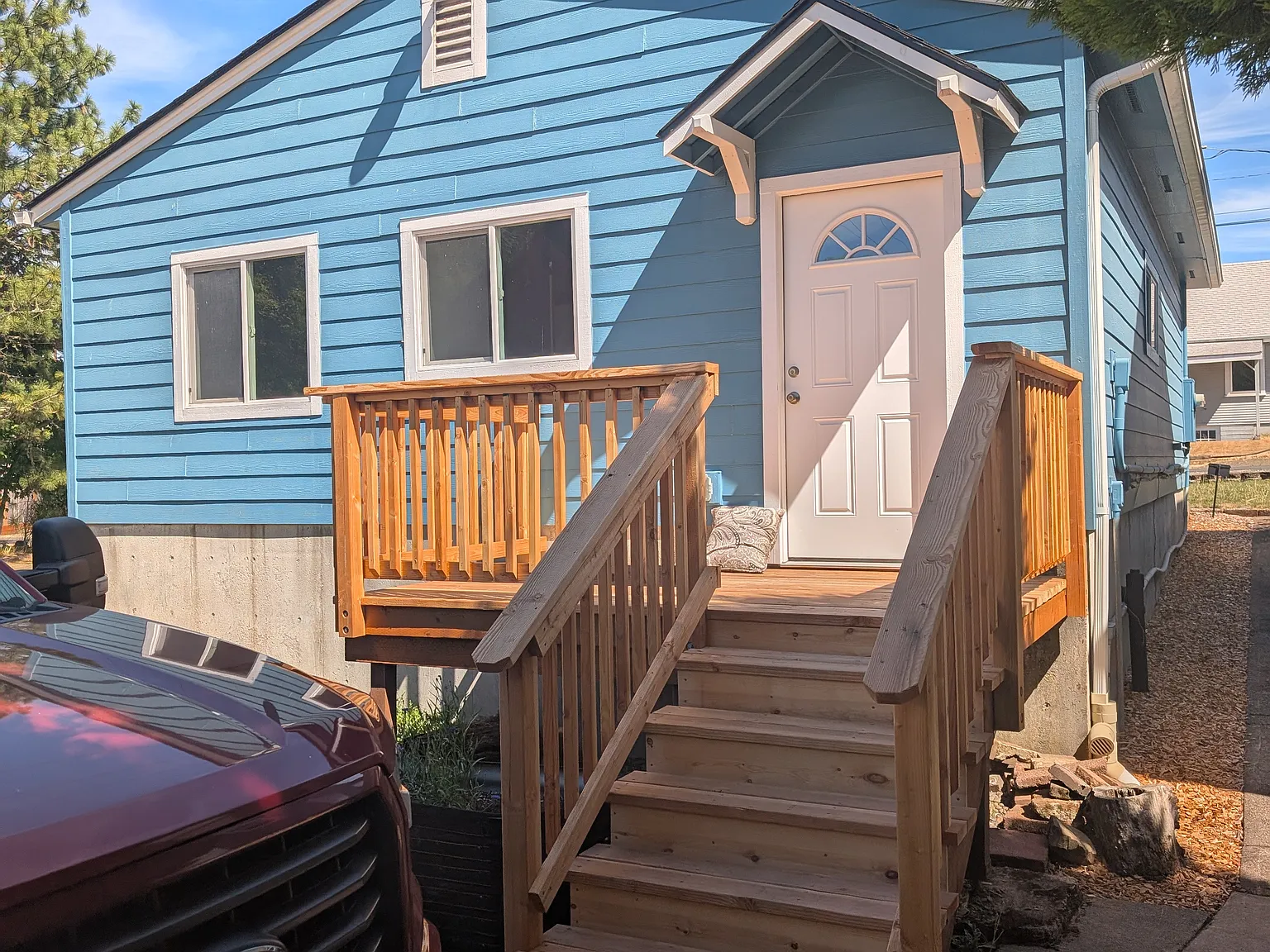 1610 Bonnie St SW — Photo 2