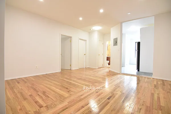 Rented by Bohemia Realty Group | media 14