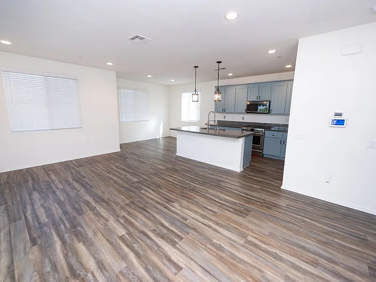 5405 San Virgilio — Photo 2