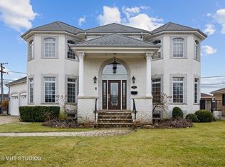5105 Main St, Skokie, IL 60077