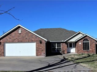 2504 S Lincoln St, Siloam Springs, AR 72761
