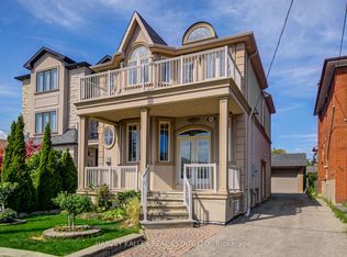 1006 Briar Hill Ave, Toronto, ON M6B 1M3