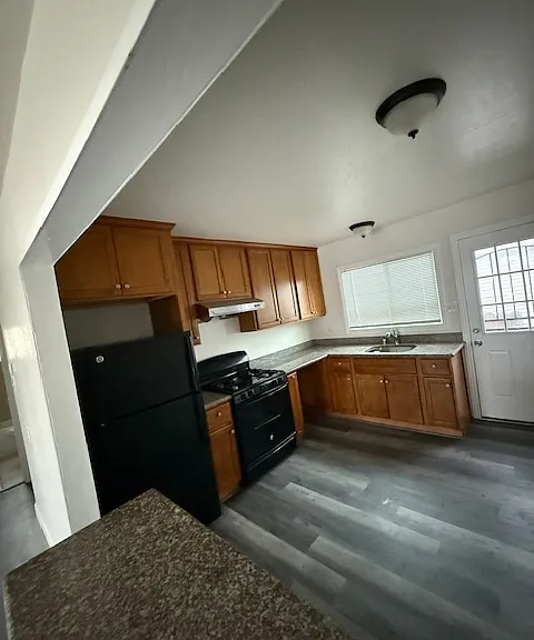 302 Maple Ave #302 — Photo 6