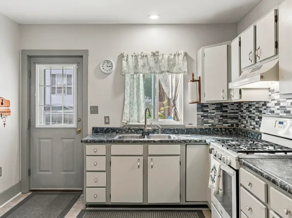 732 Middle Street, Bath, ME 04530
