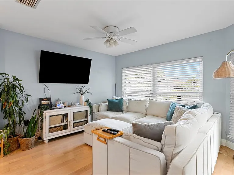 1114 Shipwatch Cir — Photo 14