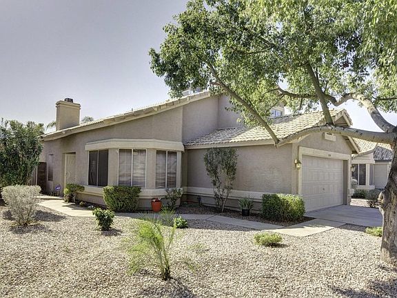 3rd image of 4305 E Siesta Ln