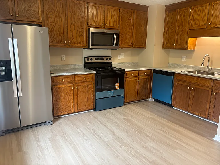 151 N Main St #2 — Photo 3
