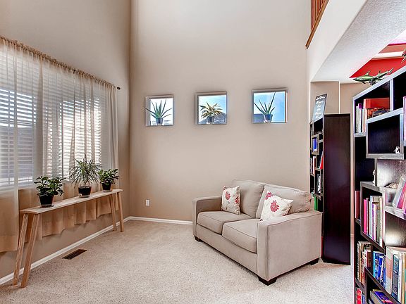 4th image of 7806 Irish Dr