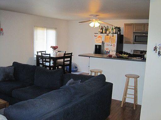 5th image of 20 E 14th Ave APT T
