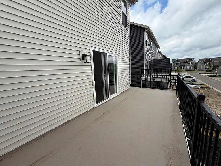 621 Schewe Rd — Photo 13