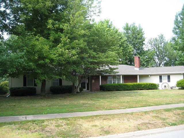 1st image of 3002 W Kent Dr