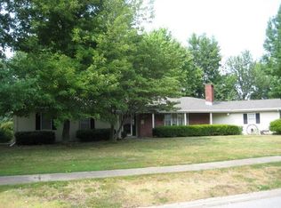 3002 W Kent Dr, Carbondale, IL 62901