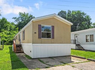 1751 N Grand Ave W #5, Springfield, IL 62703