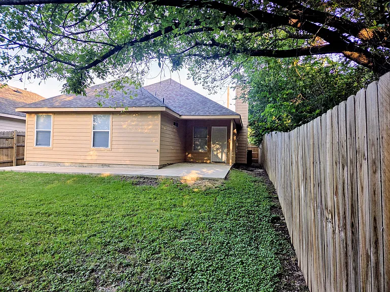 3806 Morning Springs Trl — Photo 6