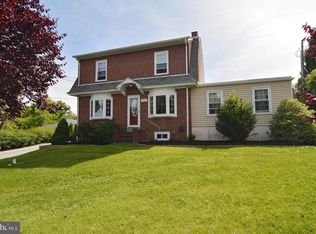 1525 Farmington Ave, Pottstown, PA 19464